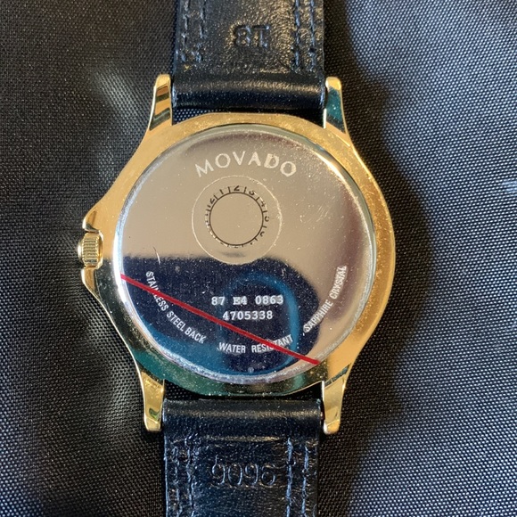 Men’s Gold/Black Movado wrist watch with case - Picture 7 of 8
